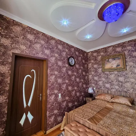 Хостел Sadu Кутаиси Экстерьер фото