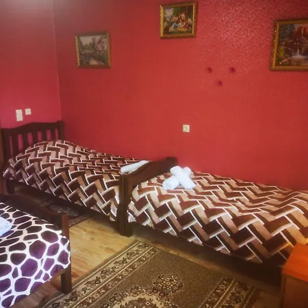 Хостел Sadu Кутаиси Экстерьер фото