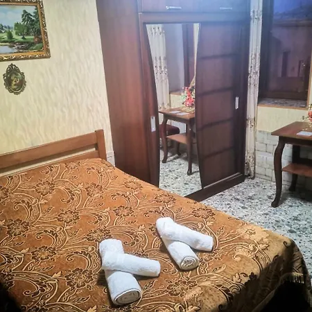 Хостел Sadu Кутаиси Экстерьер фото
